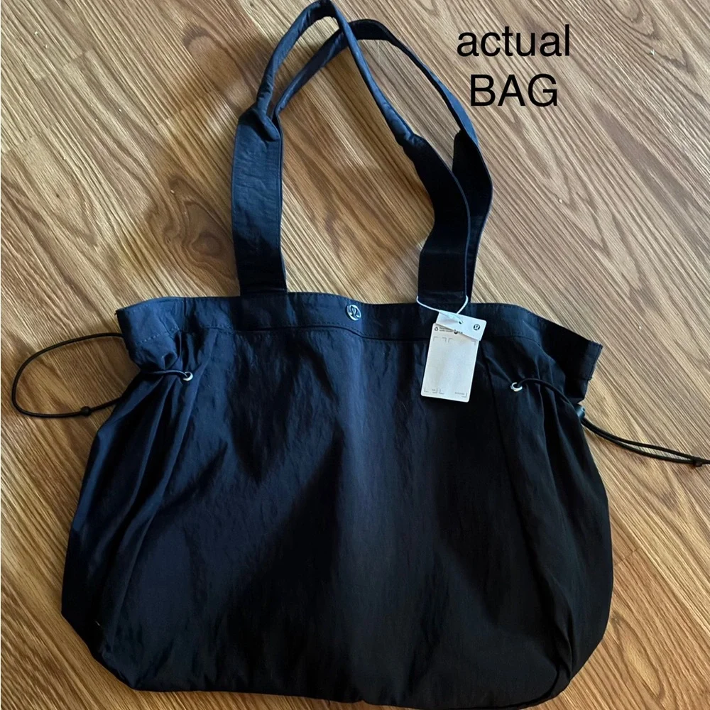 Lululemon Athletica Black Cinch Shopper Shopping Travel Gym Shoulder Bag - Picture 4 of 4